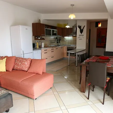 Center Apartment